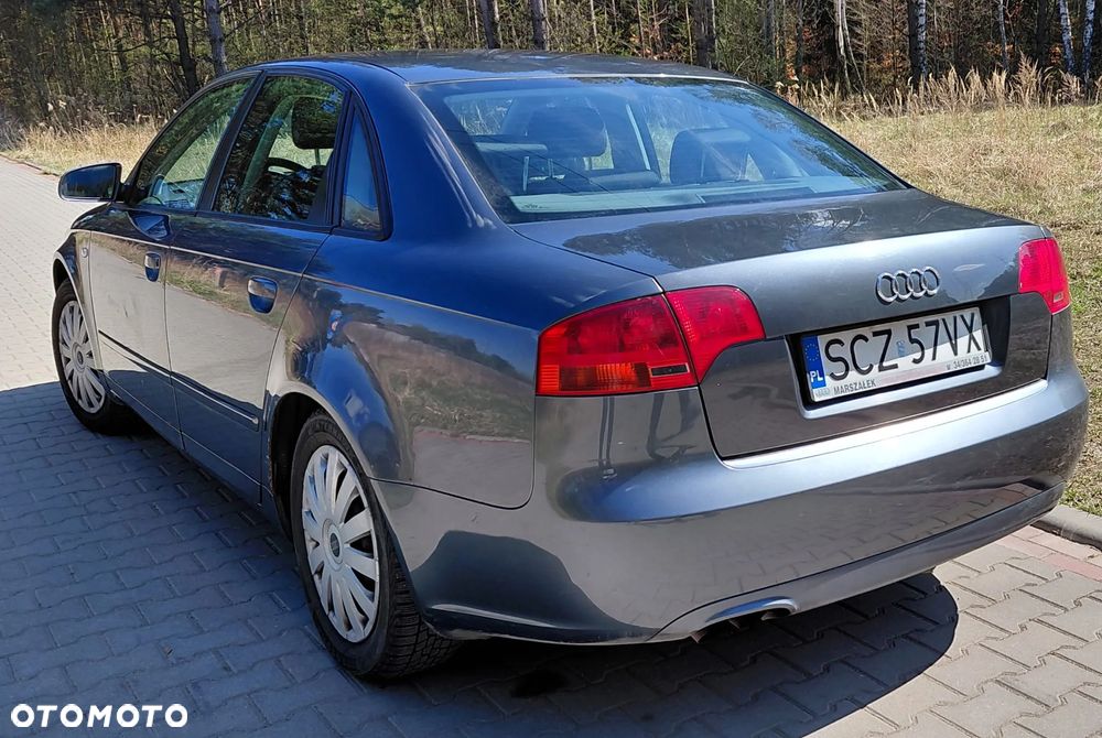 Audi A4 Limousine - 2