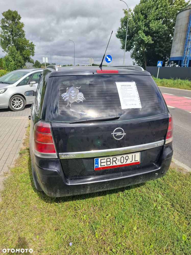 Opel Zafira - 2
