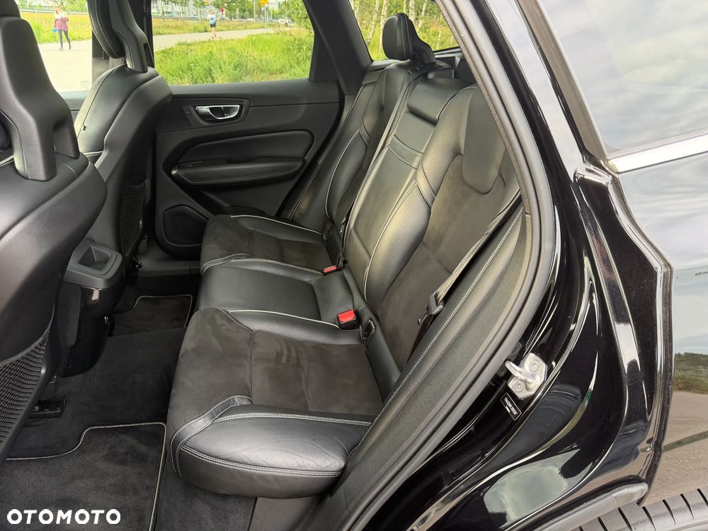 Volvo XC 60 T6 AWD Drive-E R-Design Momentum - 17