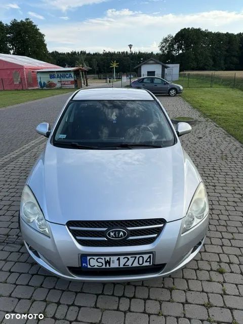 Kia Ceed - 1