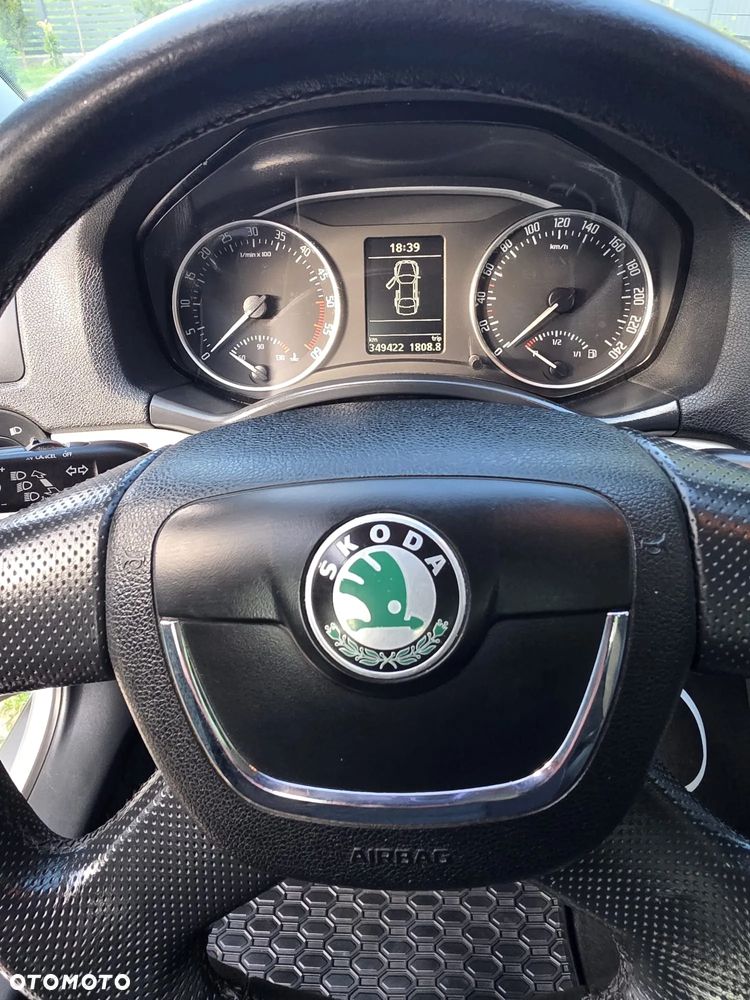 Skoda Octavia 1.6 TDI Family Plus - 15