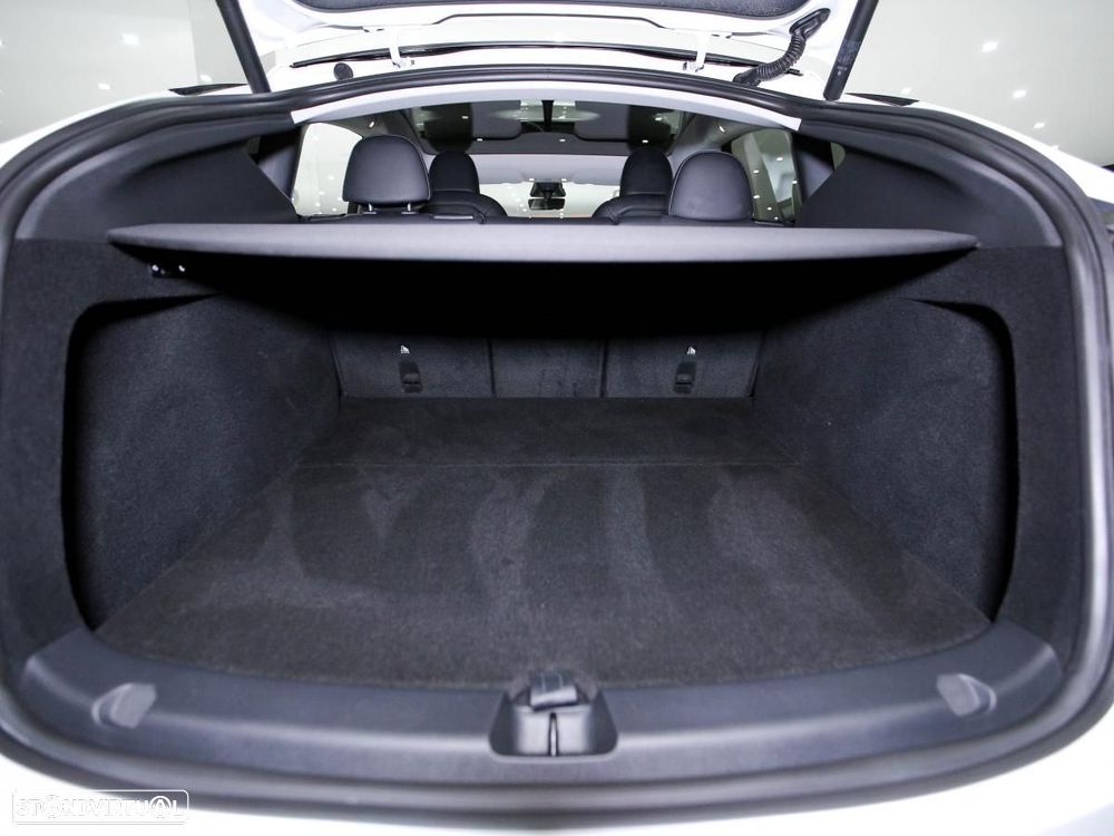 Tesla Model Y Long Range Tração Integral - 12