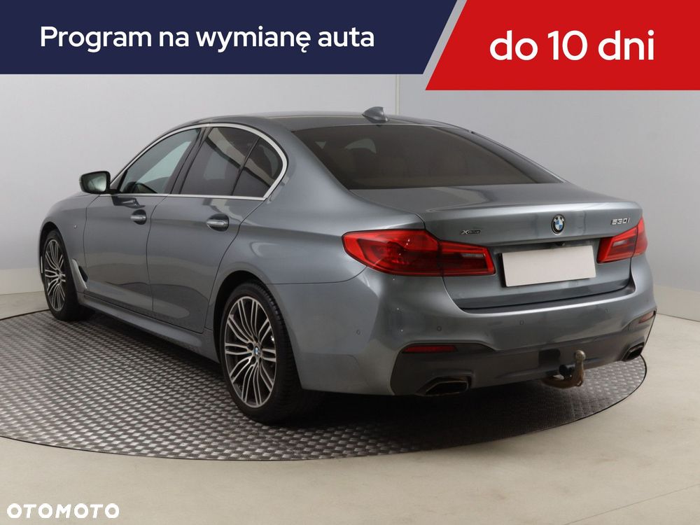 BMW 5 Series 2017 photo 5