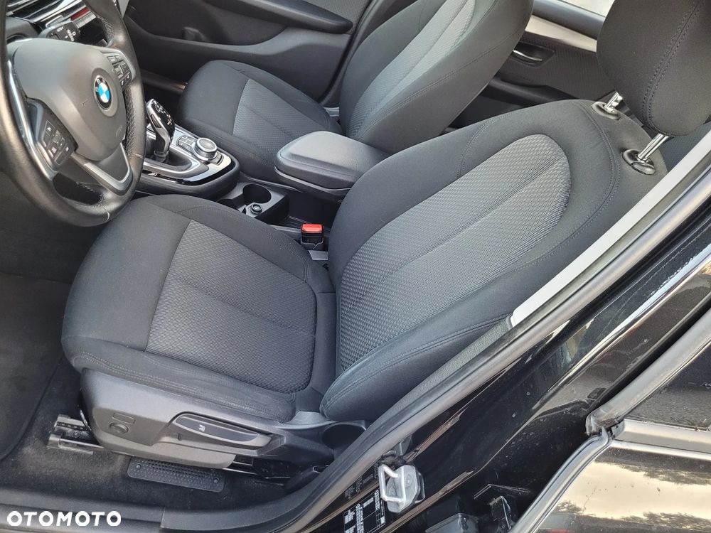 BMW Seria 2 218d Advantage - 25