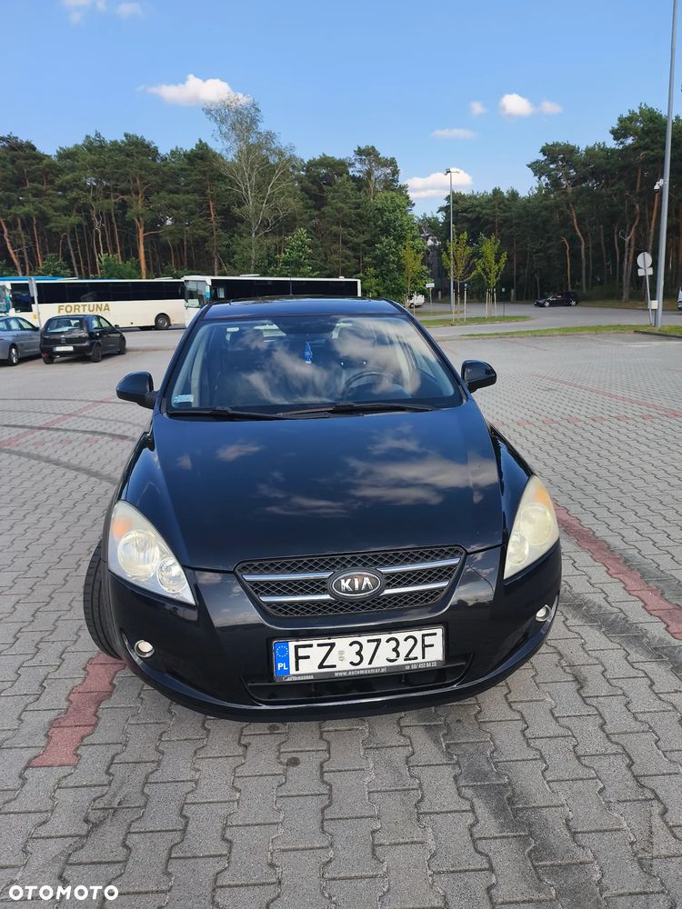 Kia Ceed 1.6 Comfort + - 2