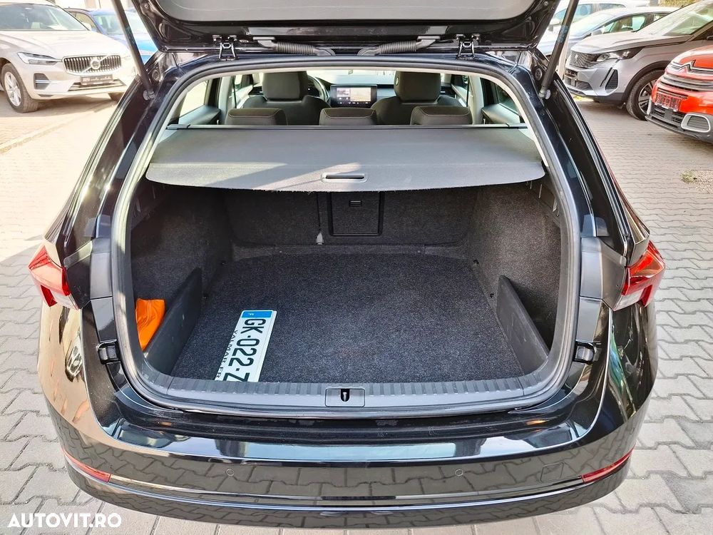 Skoda Octavia 2.0 TDI DSG Ambition - 10