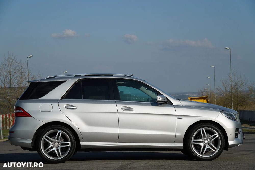 Mercedes-Benz ML 250 BlueTEC 4MATIC 7G-TRONIC Edition 1 - 24