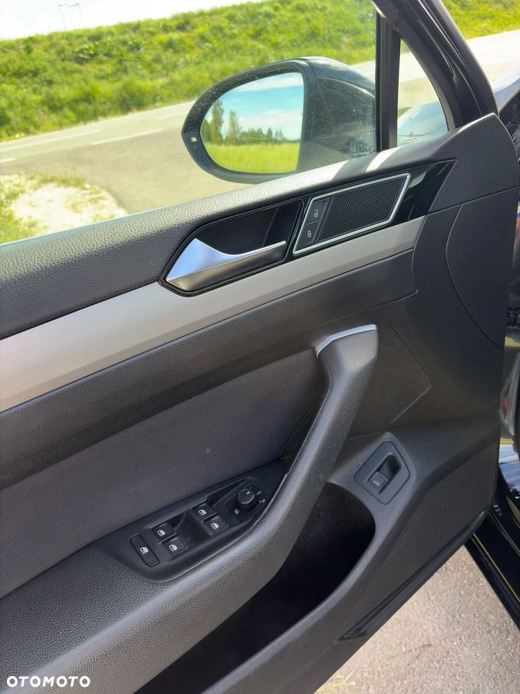 Volkswagen Passat 1.8 TSI BMT Comfortline - 14