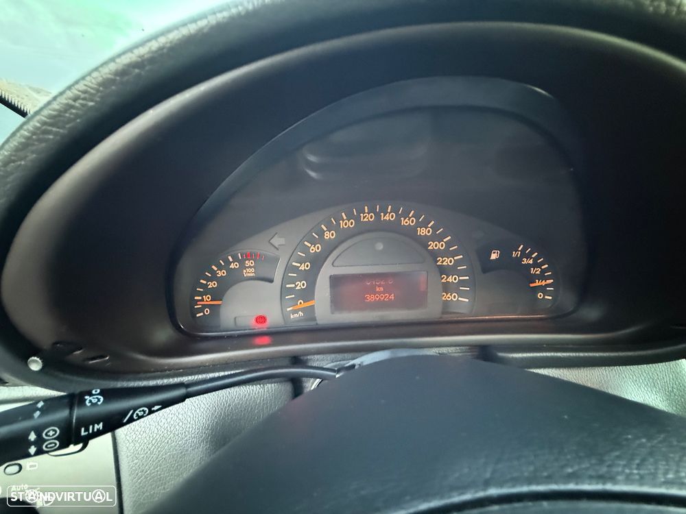 Mercedes-Benz C 220 - 30