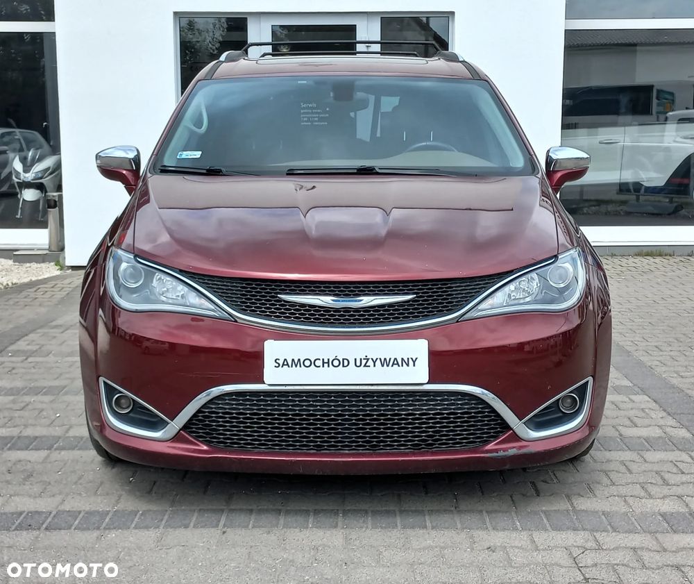 Chrysler Pacifica - 5