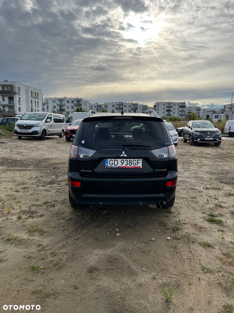 Mitsubishi Outlander 2.0 DID Instyle - 6