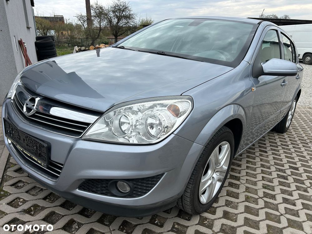 Opel Astra 1.6 Easytronic - 2