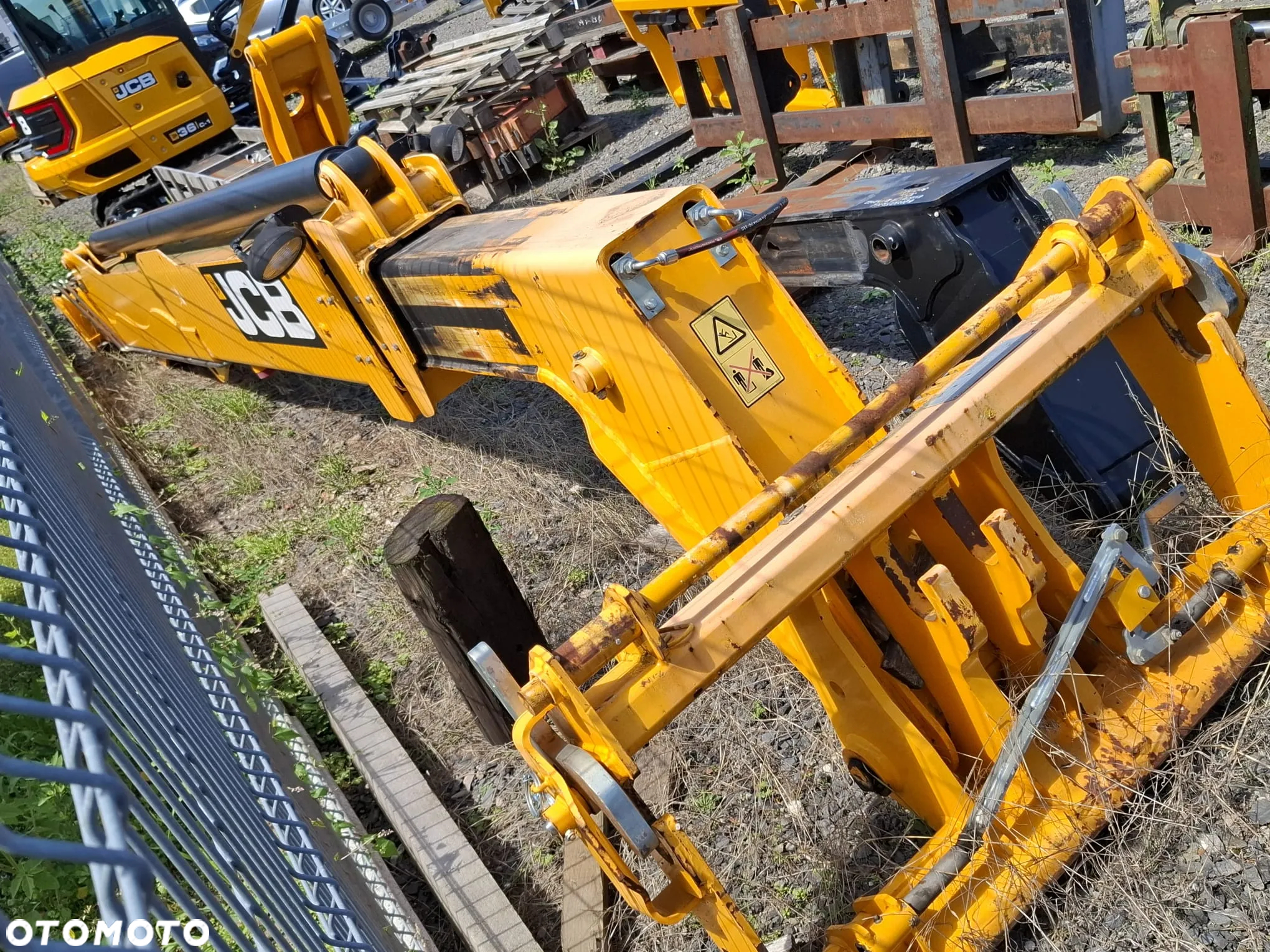 RAMIE RAMIONA KOMPLETNE Q-FIT JCB 540-140 535-140 - 4