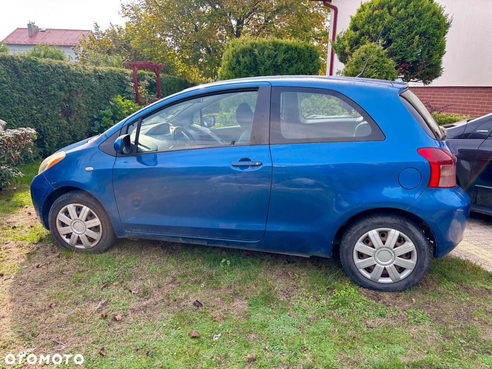 Toyota Yaris 2007 photo 3