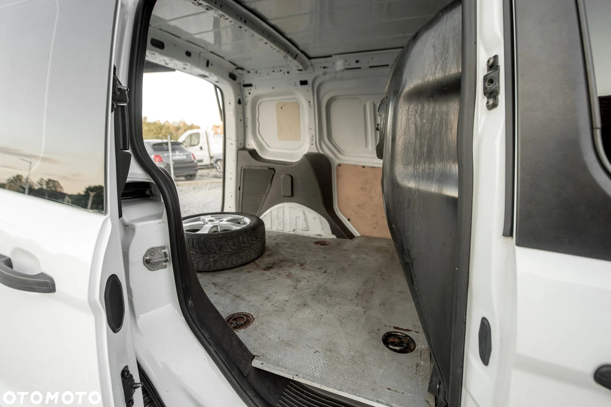 Ford Tourneo Connect 1.5 TDCi Start-Stop Titanium - 16