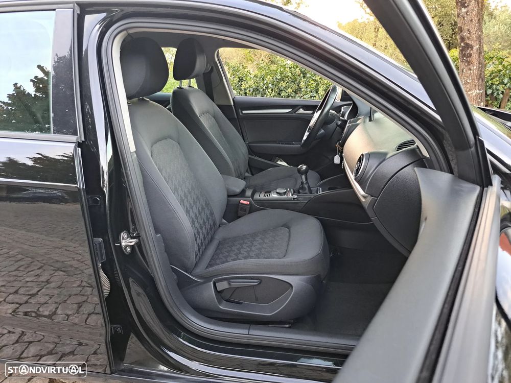 Audi A3 Sportback 1.6 TDI Attraction - 13