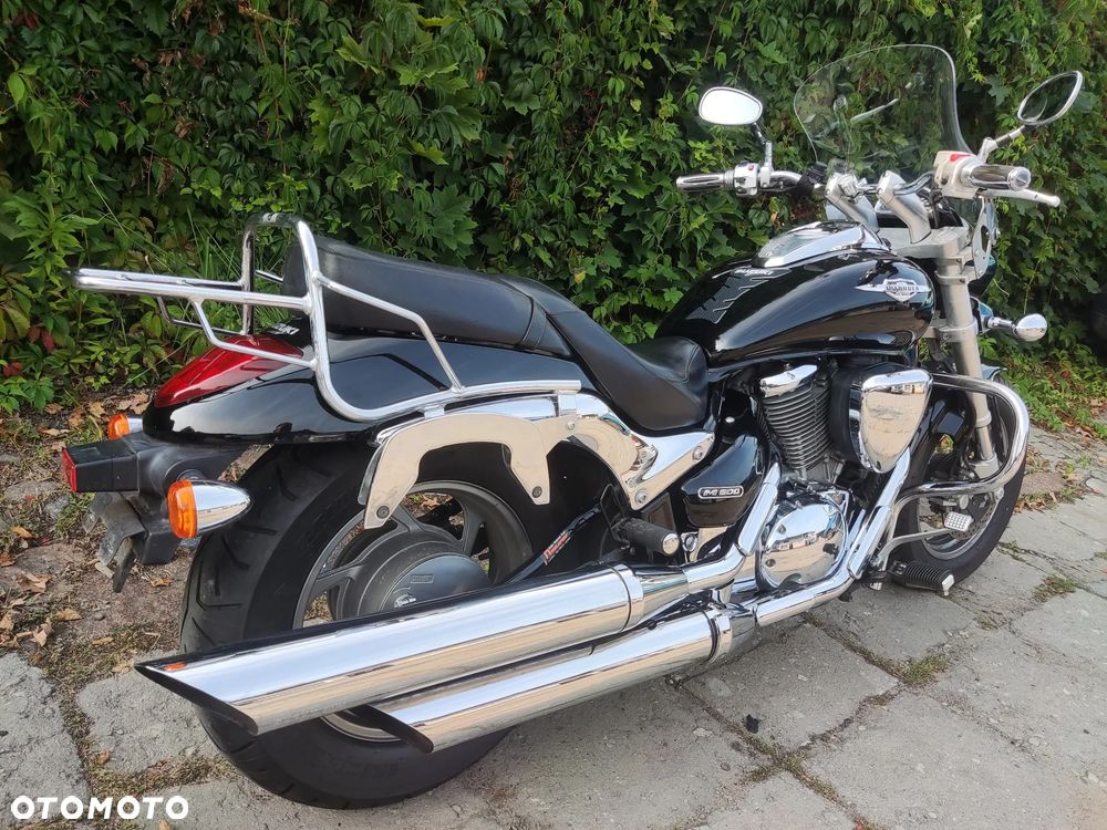 Suzuki Intruder - 18