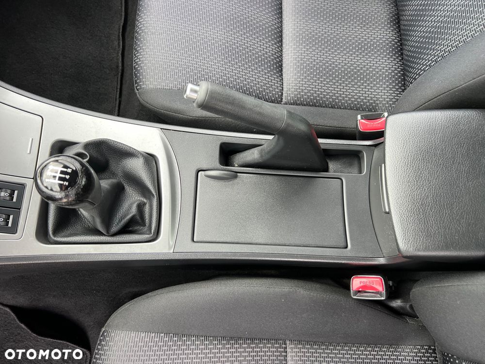 Mazda 3 1.6 Exclusive - 22