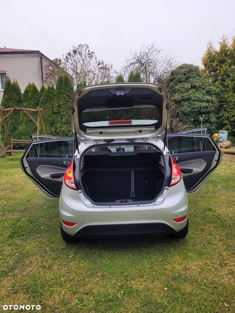 Ford Fiesta 1.6 TDCi SYNC Edition - 14