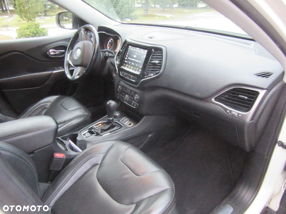 Jeep Cherokee 2.2 MJ II Automatik Limited - 19