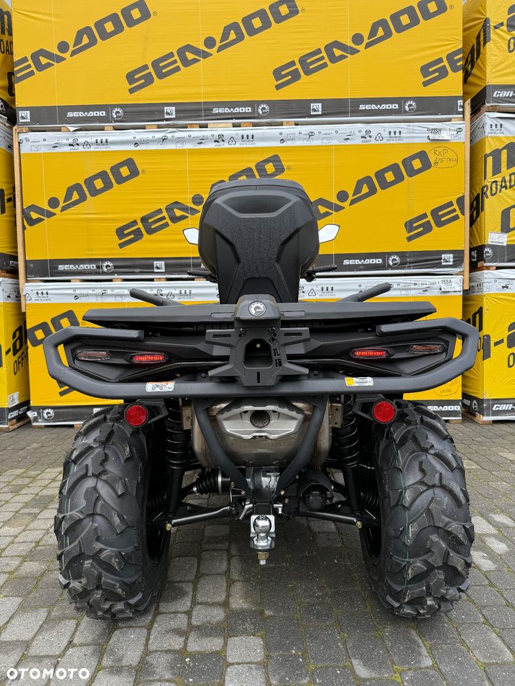 Can-Am Outlander Max - 10
