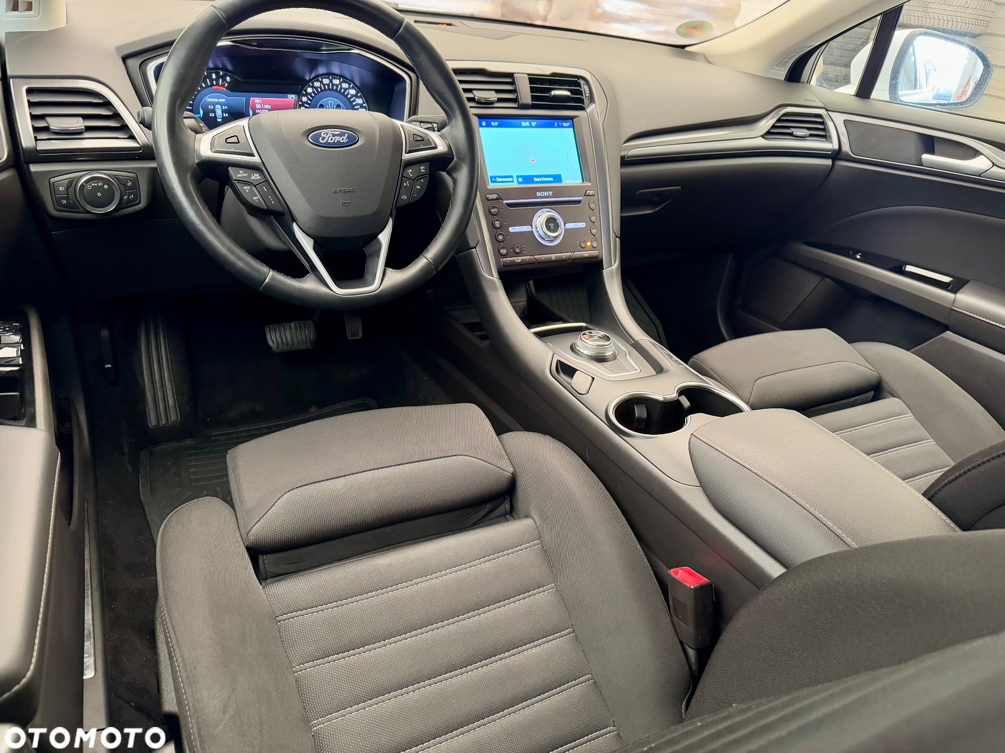 Ford Mondeo 2.0 EcoBlue Titanium - 23