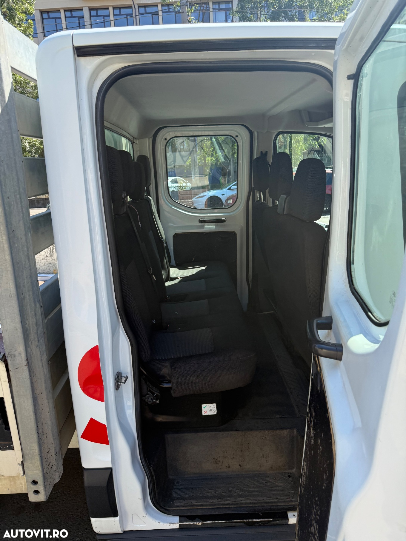 Ford Transit 2017 2.2tdi Punte Dubla 7 locuri  Bena Aluminiu TVA Camioneta Dokka 7 locuri Carosata Pick-Up Unic Proprietar de noua Reprezentanța Ford Carte Service Istoric Complet km reali Clima AC Nu Mercedes Sprinter VW crafter Boxer Peugeot - 11