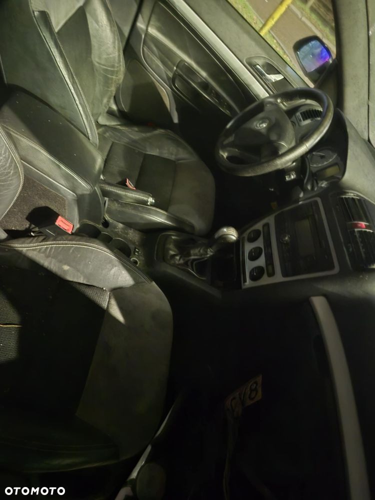 Skoda Octavia 2.0 TDI CR DPF RS - 12