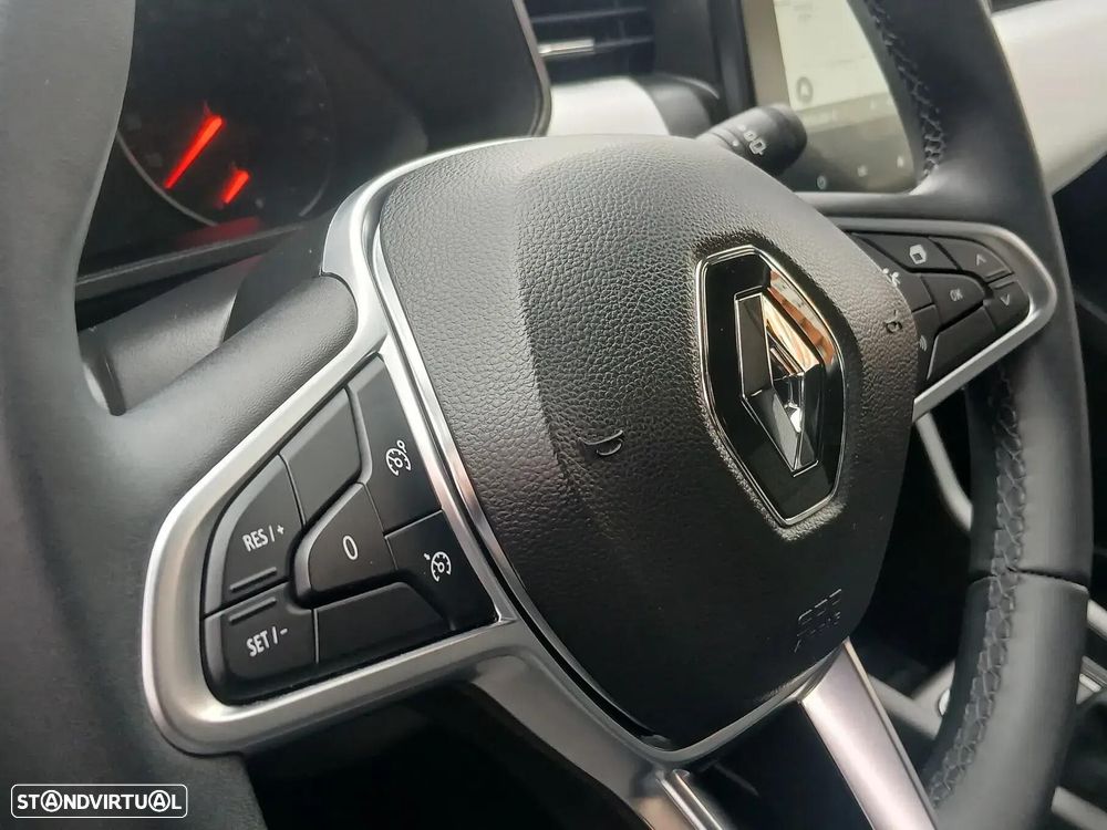 Renault Clio - 28