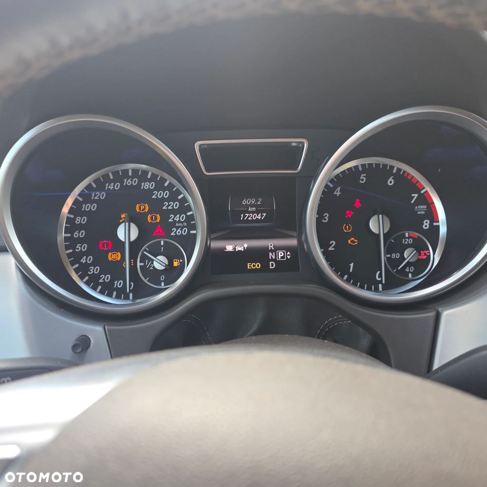Mercedes-Benz ML 500 BlueEff 4-Matic - 2