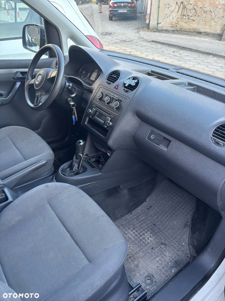 Volkswagen Caddy - 9