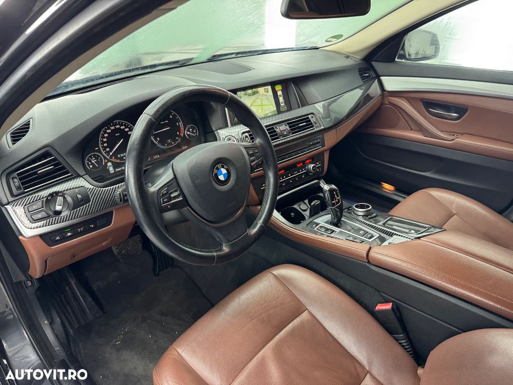 BMW Seria 5 525d xDrive Aut. Luxury Line - 19