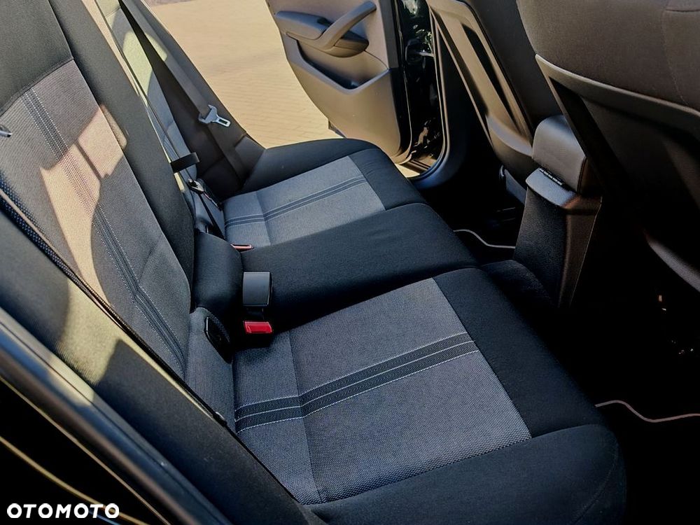 BMW X1 sDrive18i xLine - 18