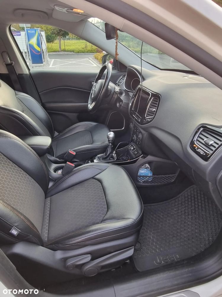 Jeep Compass 1.4 TMair Limited FWD S&S - 19