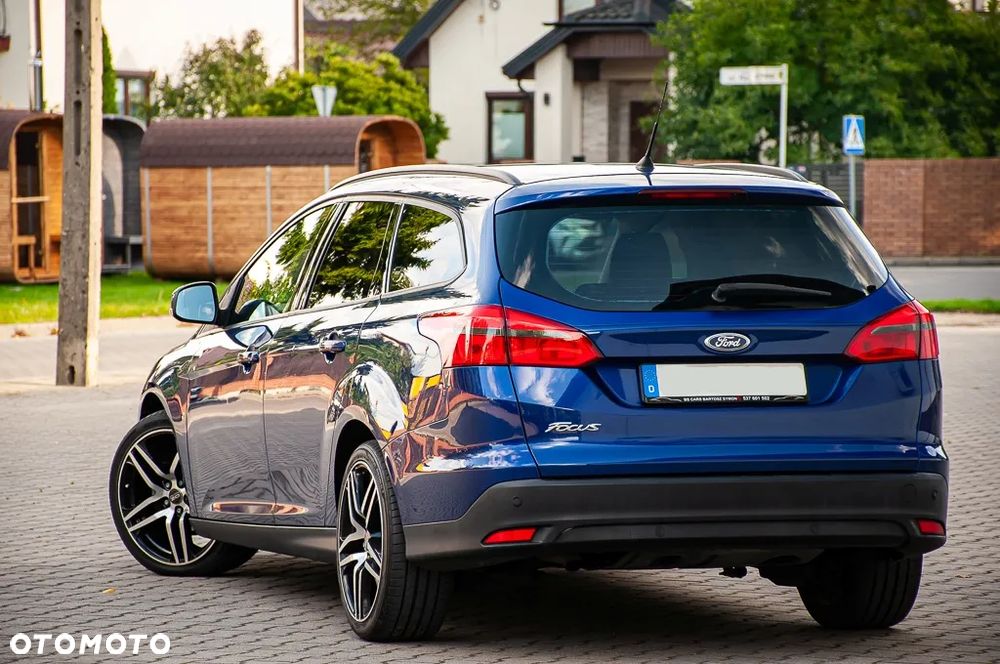 Ford Focus 1.6 TDCi DPF Start-Stopp-System SYNC Edition - 10