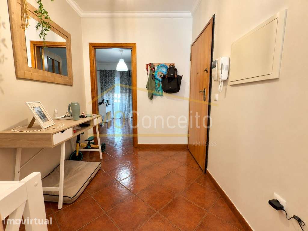 Apartamento T3 R/C | Amplo Terraço|Suite|Estaciomento Privativo - Grande imagem: 2/28
