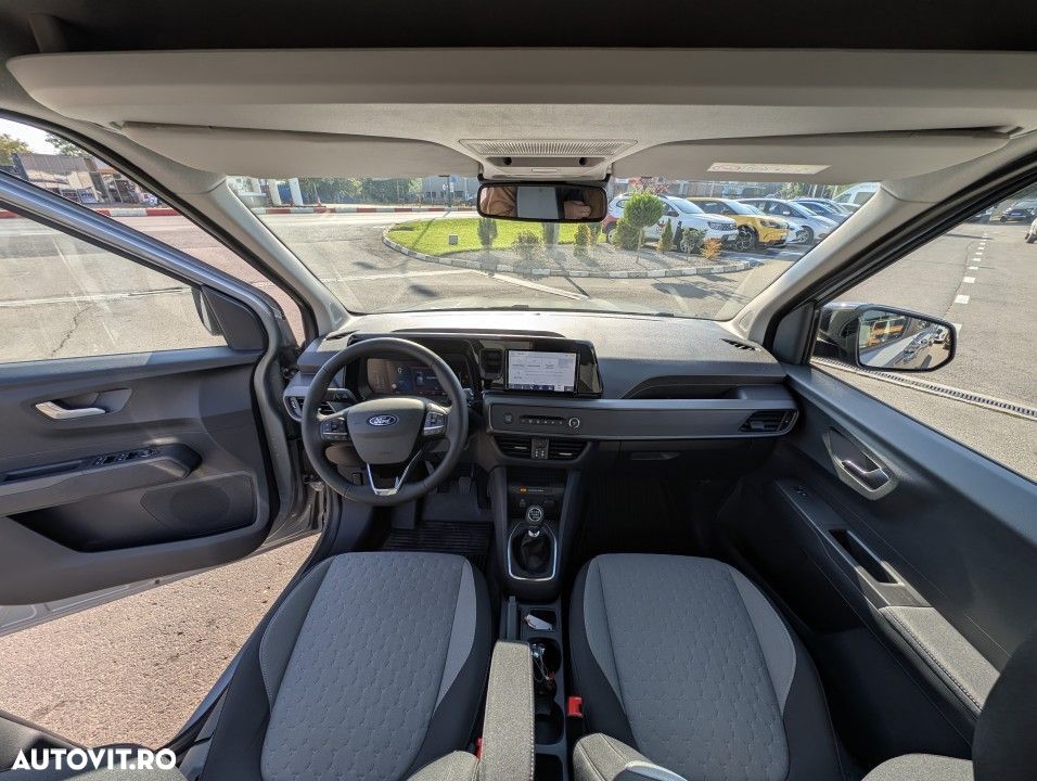 Ford Tourneo Courier - 15