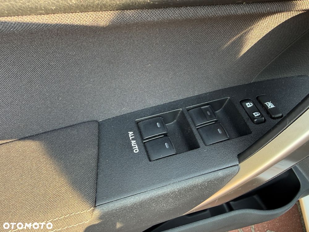 Toyota Corolla 1.6 Comfort - 8