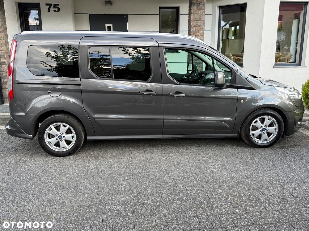 Ford Tourneo Connect Grand - 13