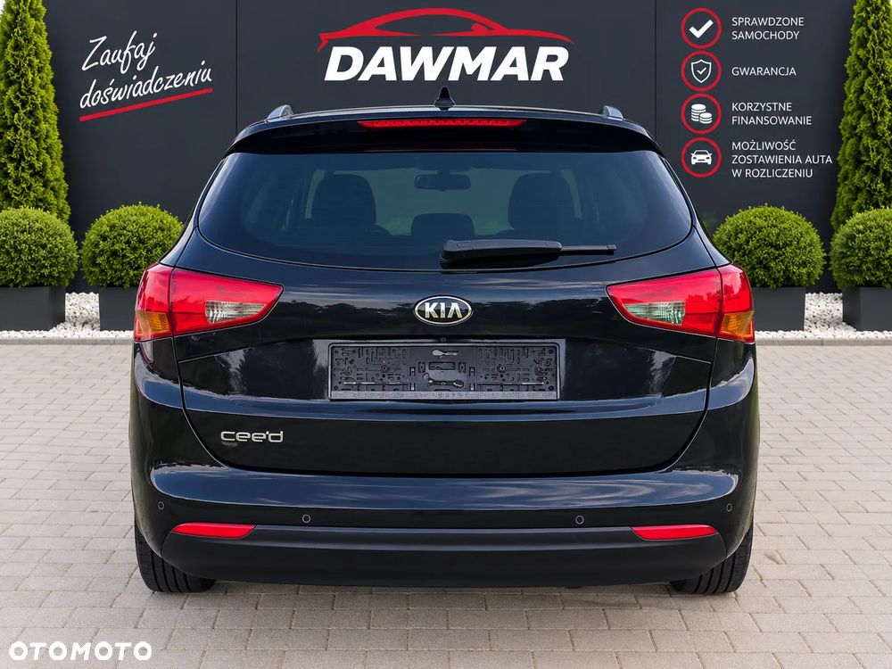 Kia Ceed 1.6 GDI Dream Team Edition - 6