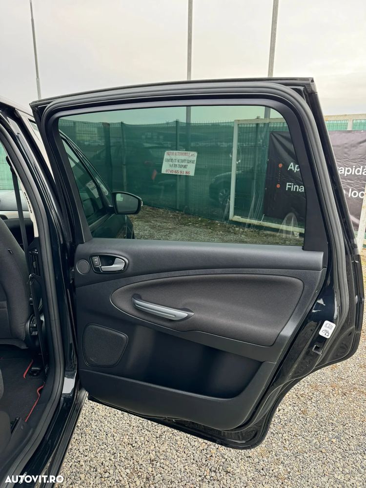 Ford S-Max 2.0 TDCi Powershift Titanium - 23