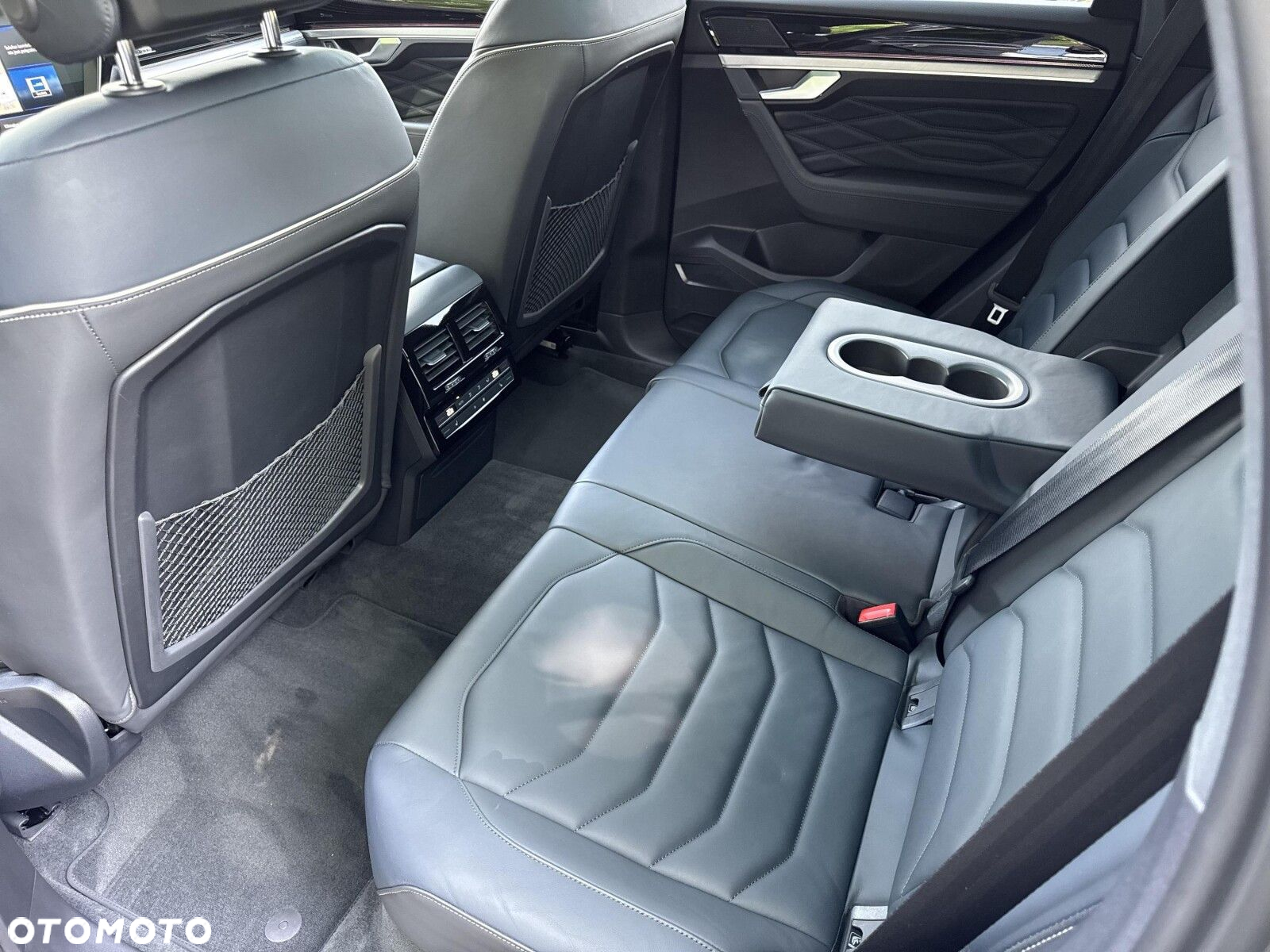 Volkswagen Touareg - 34