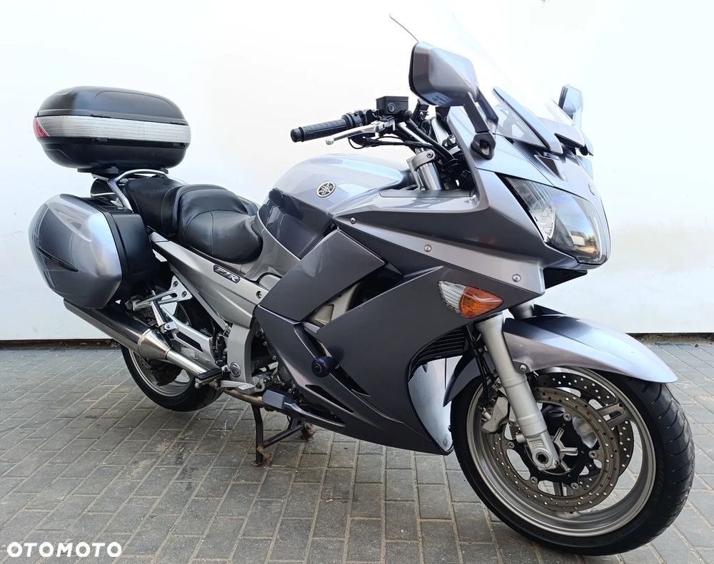 Yamaha FJR - 8