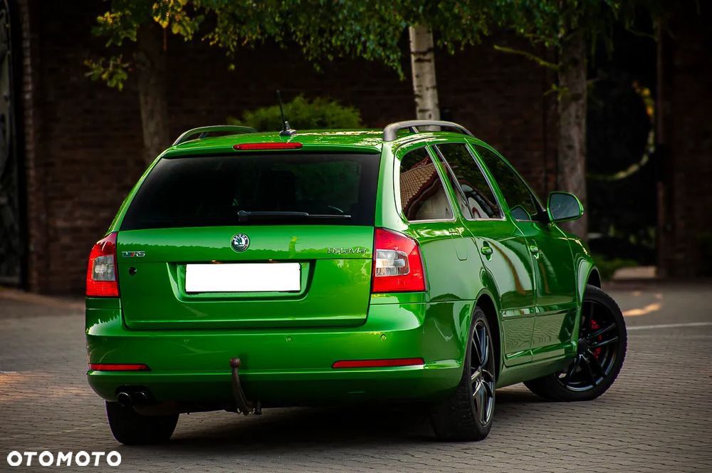 Skoda Octavia 2.0 TSI RS - 15