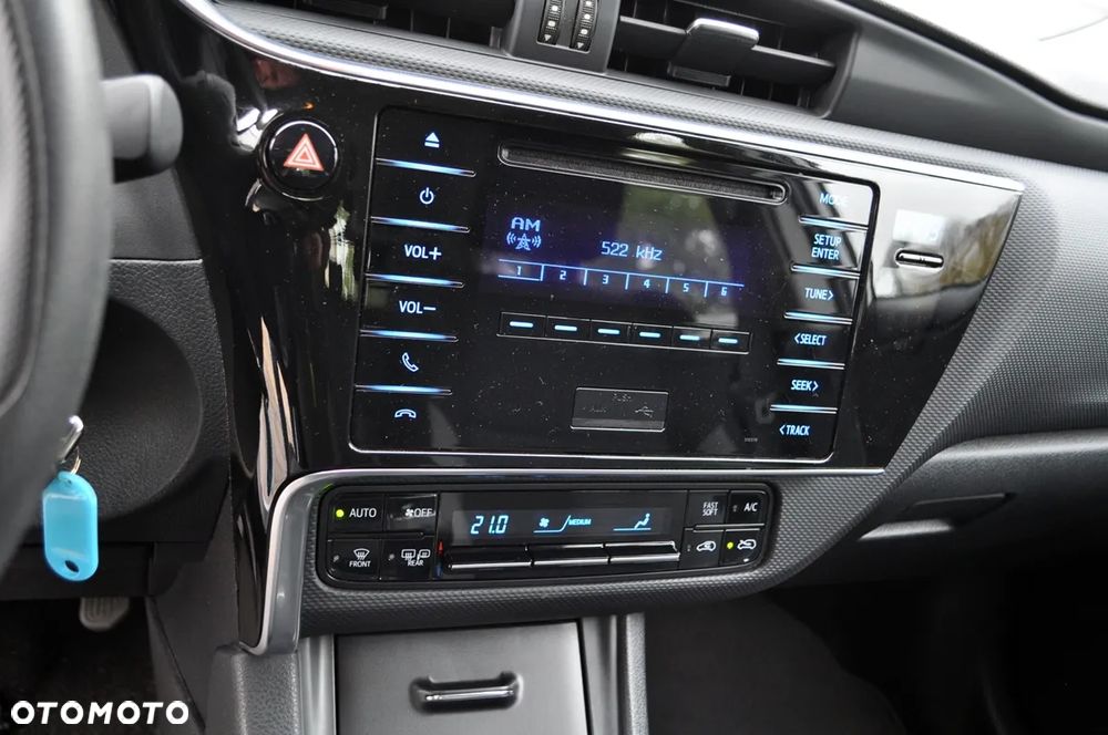 Toyota Auris 1.33 VVT-i Comfort - 25