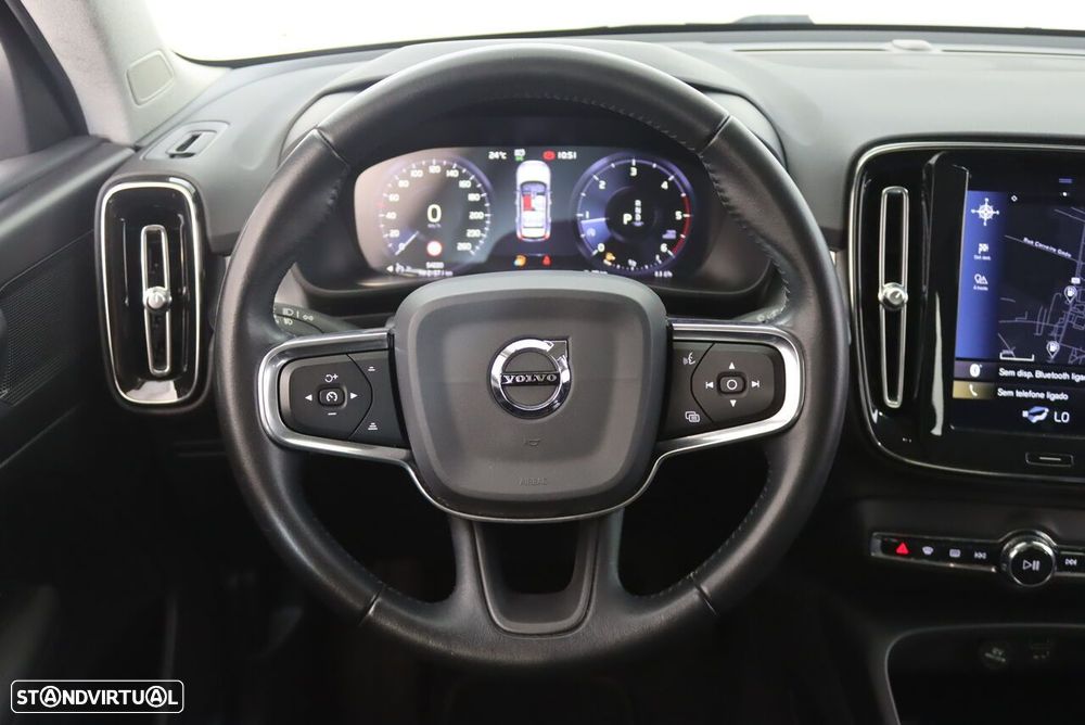 Volvo XC 40 2.0 D3 Momentum Geartronic - 9