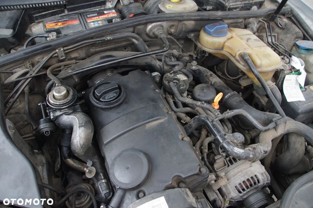 Auto na części - Volkswagen Passat B5 1.9 TDI 115 KM AJM DUK LB7Z 2000R Silnik Skrzynia Drzwi Maska Błotnik Klapa Zderzak Lampa Lusterko Klamka Szyba Deska Kokpit Sterownik Moduł Czujnik Licznik Panel Kierownica - 17