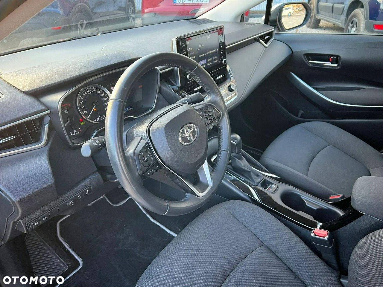 Toyota Corolla 1.8 Hybrid GPF Comfort - 9