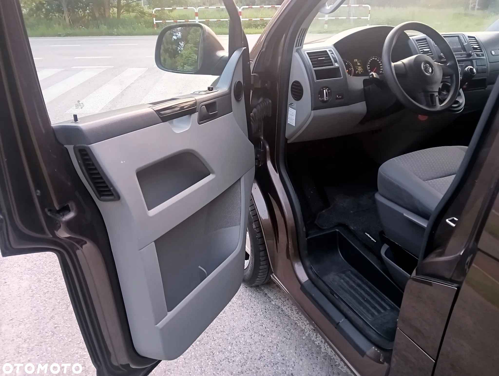 Volkswagen Transporter Caravelle Kurz Comfortline - 36