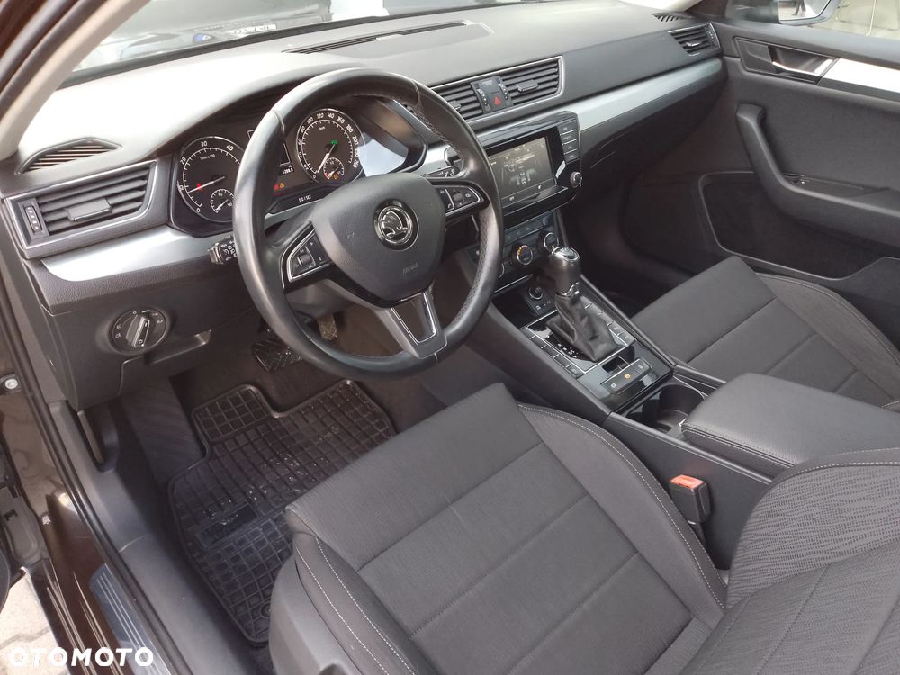Skoda Superb 2.0 TDI Ambition DSG - 15